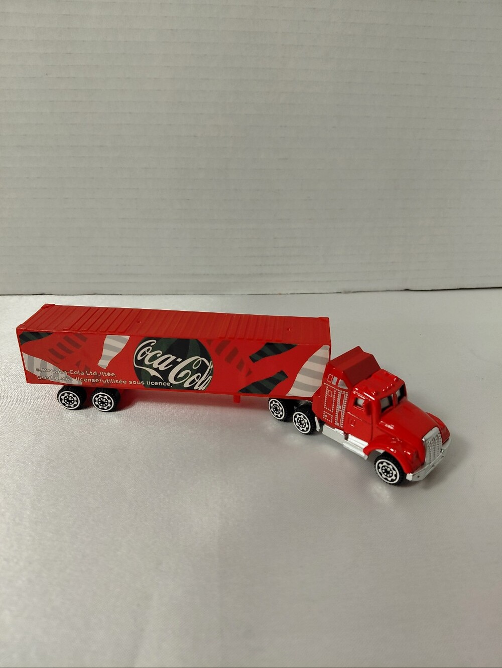 Coca Cola Red Die-Cast Semi Trailer Truck Toy